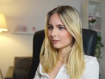 Catecrago_ Chaturbate stream image from May 19, 2025