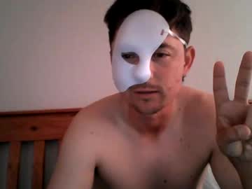 Maxnnadz Chaturbate stream image from May 19, 2025
