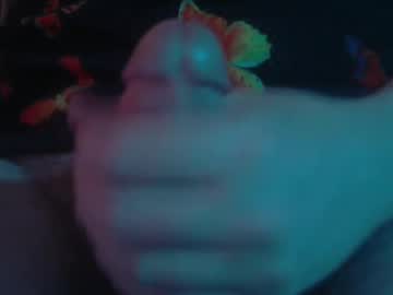 Boylovesbear Chaturbate stream image from May 19, 2025