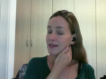 Crazyanny Chaturbate stream image from May 19, 2025
