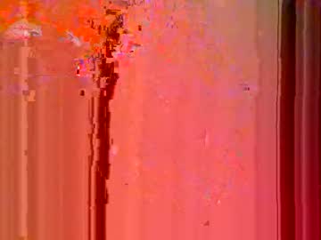 Strugglesnuggles530 Chaturbate stream image from May 19, 2025