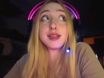 Glennabasil Chaturbate stream image from May 19, 2025
