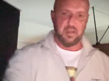 Okyxxxx Chaturbate stream image from May 19, 2025