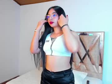 Danielabetacourt Chaturbate stream image from May 19, 2025