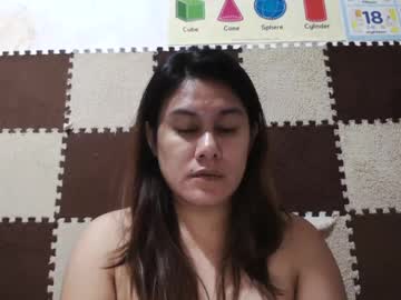 Singlemomma31 Chaturbate stream image from May 19, 2025