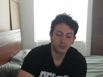 Danruiz33 Chaturbate stream image from May 19, 2025