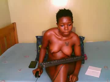 Kiki_Aura Chaturbate stream image from May 19, 2025