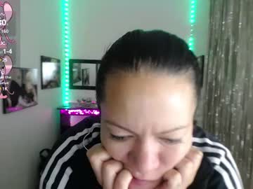 Leandra_Sex Chaturbate stream image from May 19, 2025