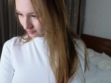 Odeliagambee Chaturbate stream image from May 19, 2025