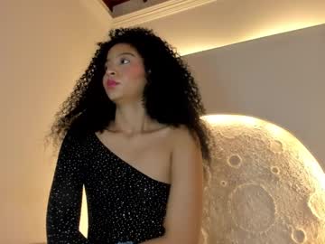 Suzy_01 Chaturbate stream image from May 19, 2025