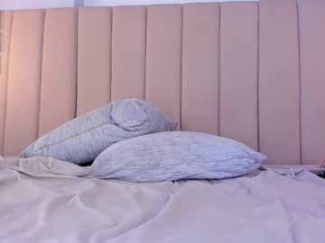 Emiily_Monroe Chaturbate stream image from May 19, 2025