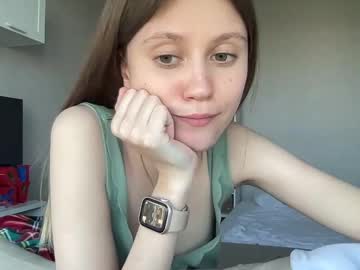 Julietsensation Chaturbate stream image from May 19, 2025