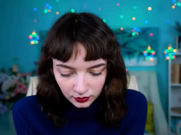 Mollyjiggles Chaturbate stream image from May 19, 2025