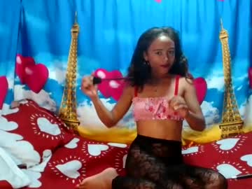 Roxanne1680854 Chaturbate stream image from May 19, 2025