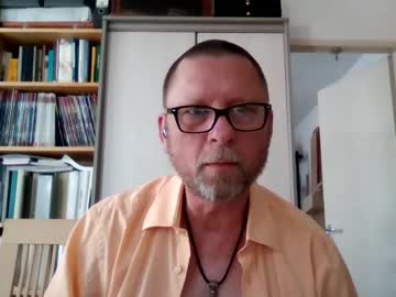Dierenfeld Chaturbate stream image from May 19, 2025