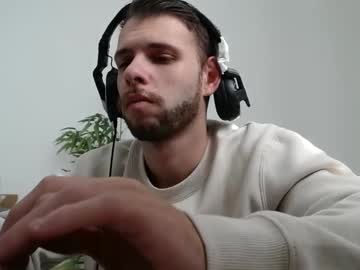 Leozinhohd Chaturbate stream image from May 19, 2025
