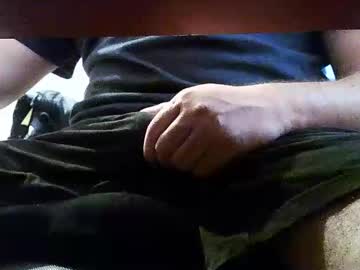 Opreatiby Chaturbate stream image from May 19, 2025