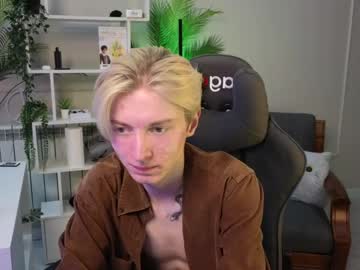Fiachand Chaturbate stream image from May 19, 2025
