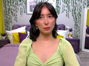 Nicolelimp Chaturbate stream image from May 19, 2025