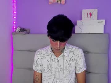 Andrew_Uwu_ Chaturbate stream image from May 19, 2025