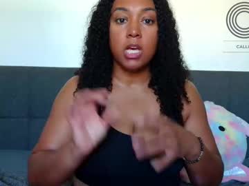 Callieolivia Chaturbate stream image from May 19, 2025