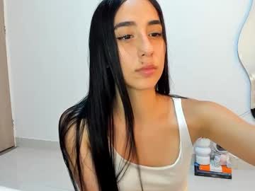 Hebenix Chaturbate stream image from May 19, 2025