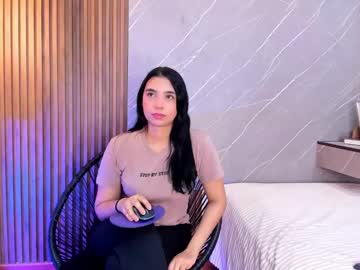 Katia_Hills25 Chaturbate stream image from May 19, 2025