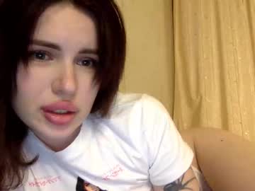 Milenamilenameow Chaturbate stream image from May 19, 2025
