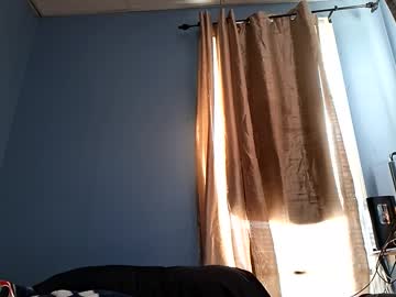 Wildcrazycouplexxx Chaturbate stream image from May 19, 2025