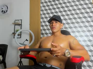 Evan_Hailey1 Chaturbate stream image from May 19, 2025