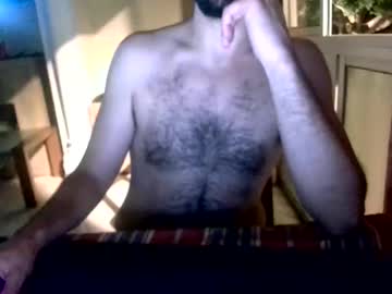 Divolvuhot Chaturbate stream image from May 19, 2025