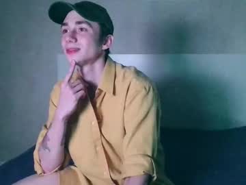 Starrray Chaturbate stream image from May 19, 2025
