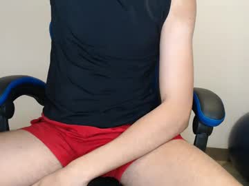 Henferz Chaturbate stream image from May 19, 2025