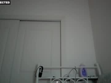 Raiyvyn Chaturbate stream image from May 19, 2025
