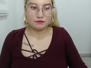 Isabellahunt1 Chaturbate stream image from May 20, 2025