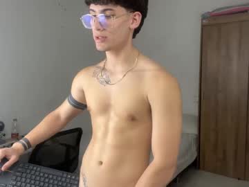 Kisan_Smith Chaturbate stream image from May 20, 2025