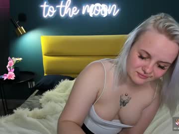 Pamelalloyd Chaturbate stream image from May 20, 2025