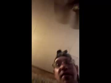 Andrewraywv42 Chaturbate stream image from May 20, 2025