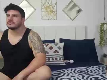 Mia_And_Thiago Chaturbate stream image from May 20, 2025