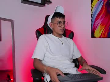 Noah_Fox19 Chaturbate stream image from May 20, 2025