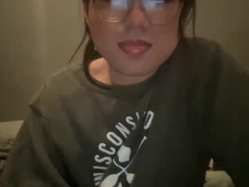 Daveydollxoxo Chaturbate stream image from May 20, 2025