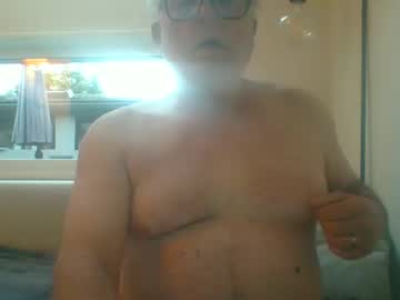 Dial76 Chaturbate stream image from May 20, 2025