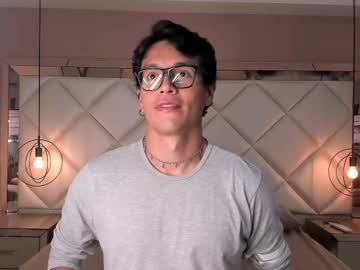 Thomas_Rosee Chaturbate stream image from May 20, 2025