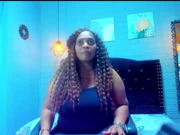 Ainaebonyqueen Chaturbate stream image from May 20, 2025