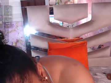 Natashabrunettex Chaturbate stream image from May 20, 2025