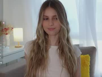 Fluffy_Angel Chaturbate stream image from May 20, 2025