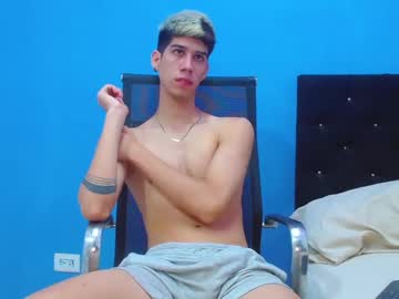 Jhony_Sex3 Chaturbate stream image from May 20, 2025