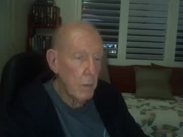 Keespley Chaturbate stream image from May 20, 2025