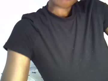 Kendy_Que Chaturbate stream image from May 20, 2025
