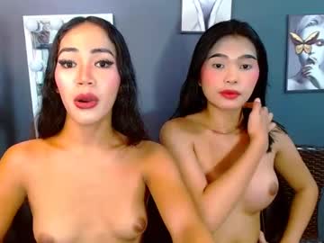 Oliviafoxtsxx Chaturbate stream image from May 20, 2025